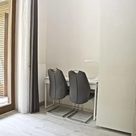 Nadmorski Dwor - Pod Brzozami Apartamento Gdansk