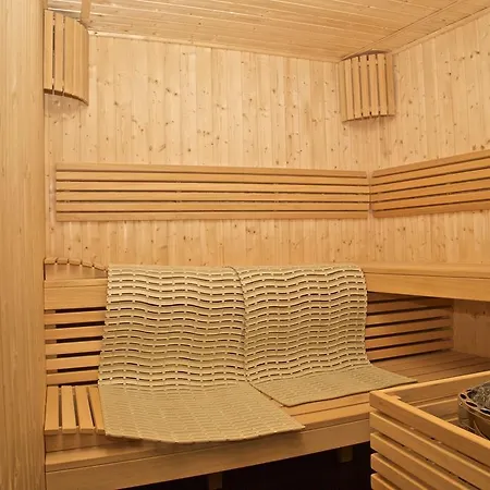 Nadmorski Dwor - Pod Brzozami Gdansk